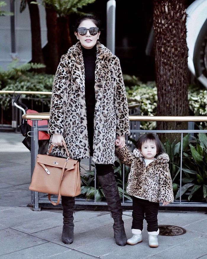 anak perempuan Nindy juga tak luput dari fashion item mahal