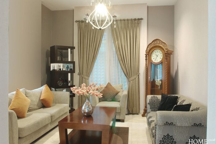 Kediaman Arie Untung dan Fenita Arie