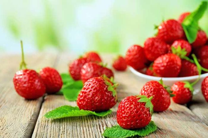 Masker wajah stroberi