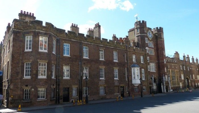 Istana St.james, ini merupakan kerajaan paling senior di Britania Raya