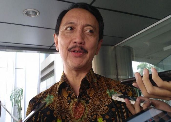 Direktur Utama PT Dirgantara Indonesia, Elfien Goentoro di Kantor Kementerian Koordinator Bidang Kemaritiman, Jakarta, Rabu (6/6)