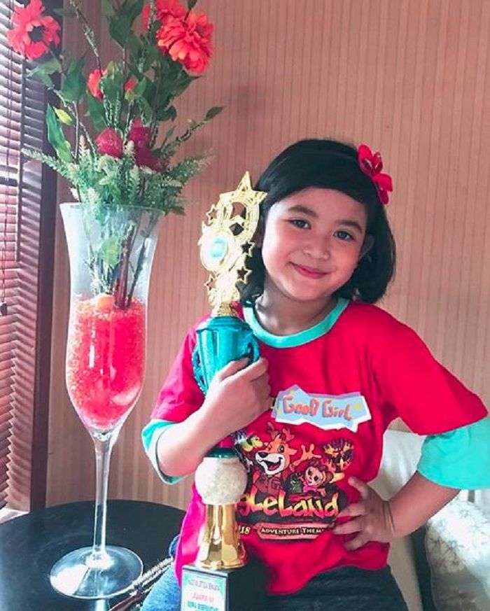Nadeva Letizia Senjaya, putri Vega Darwanti