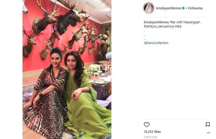 Krisdayanti sengaja mematikan kolom komentar saat memajang fotonya bersama Mayangsari.