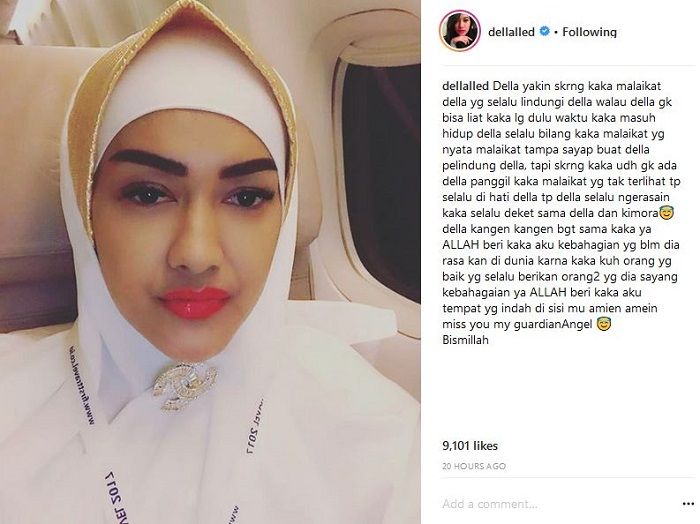 Postingan Della, adik mendiang Julia Perez
