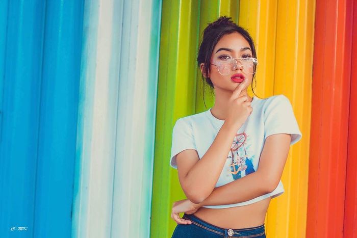 Marion Jola kala duduk di kelas 2 SMA