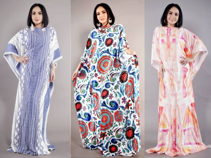 Kenakan kaftan oversized
