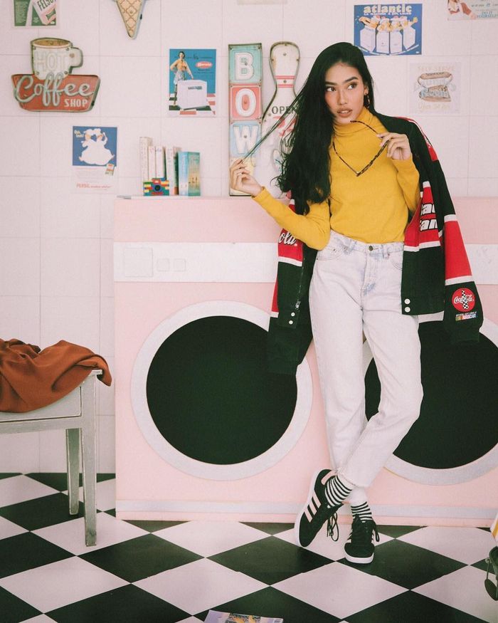 Paduan gaya busana ala Alika