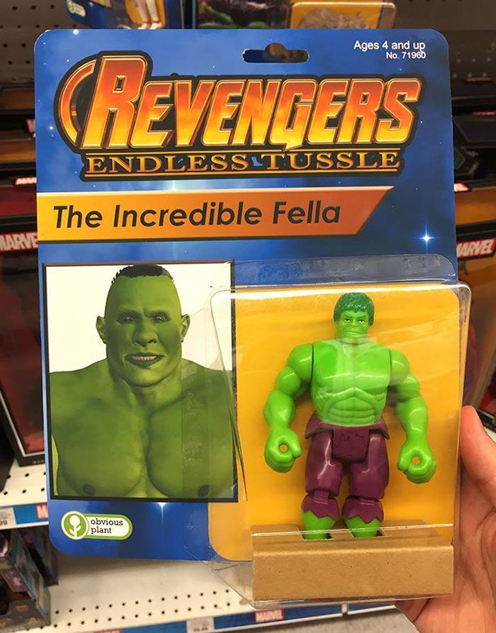 Action figure tiruan Hulk
