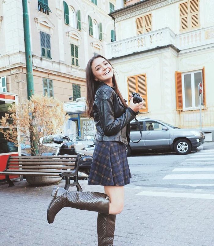 Amanda Rawles yang selalu tampil modis dan fashionable