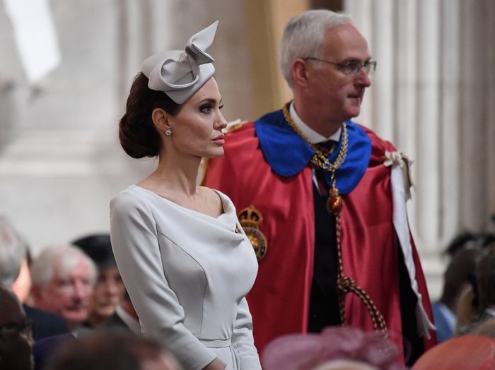 Angelina Jolie saat menghadiri acara ibadah di St. Paul's Cathedral
