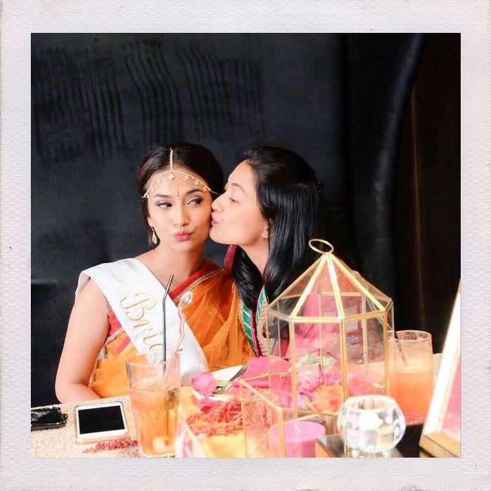 Vanessa Angel rayakan bridal shower bersama sahabat