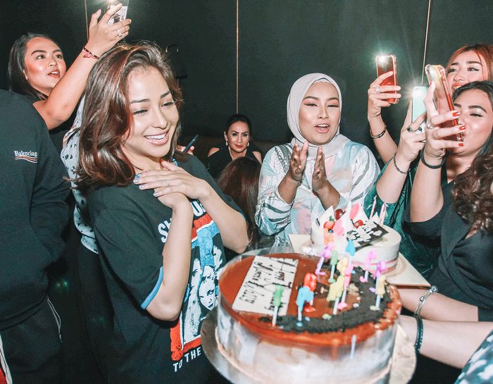 Nikita Willy mendapat kejutan ultah