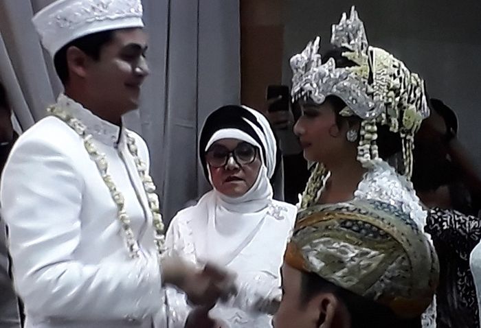 Rizky Alatas dan keluarga barunya