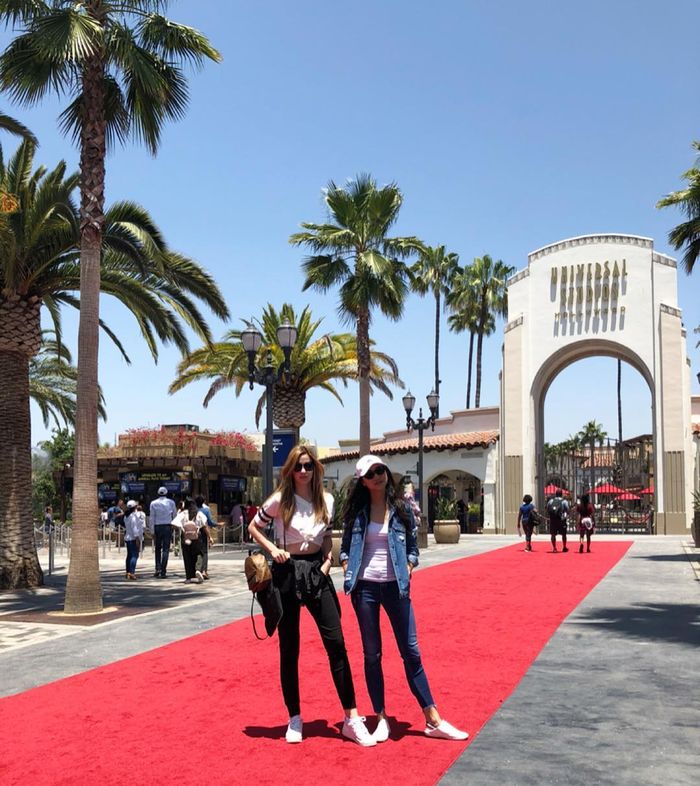 Nia Ramadhani dan There liburan bersama ke Universal studios Hollywood