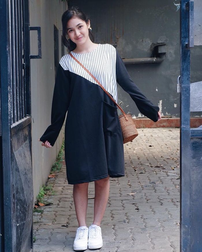 penampilan Cut Syifa yang fashionable.