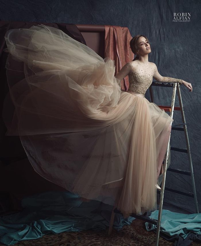 Nia Ramadhani punya gaya yang fashionable dan up to date.