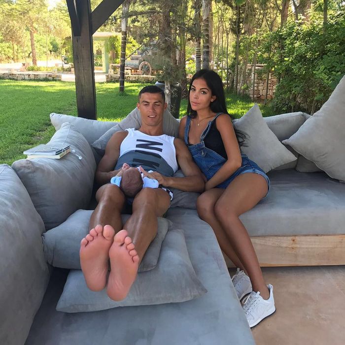 Cristiano Ronaldo dan Georgina Rodr&iacute;guez