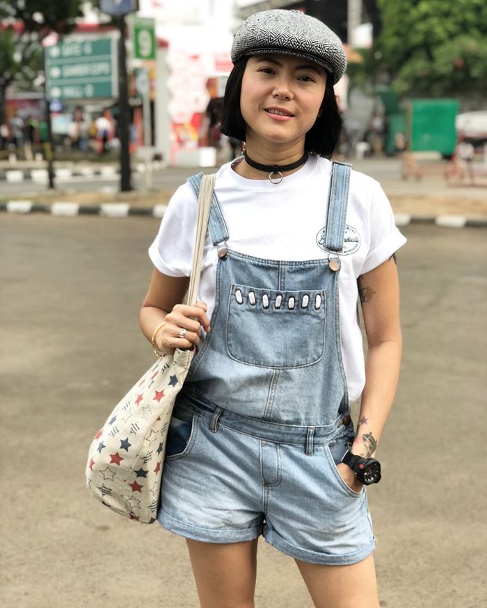 Tampil dengan overall