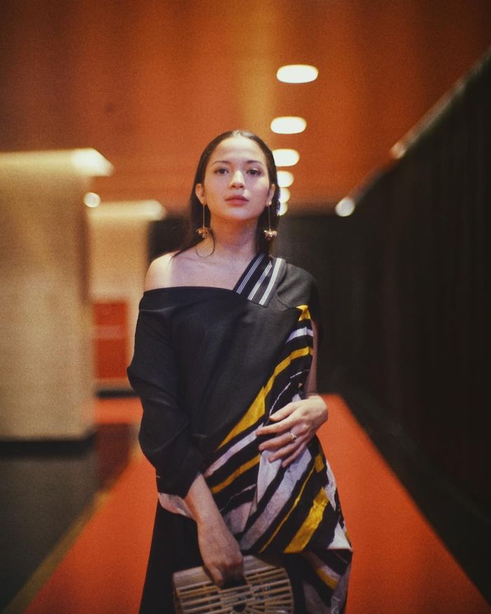 Hadiri acara IMA Awards 2018