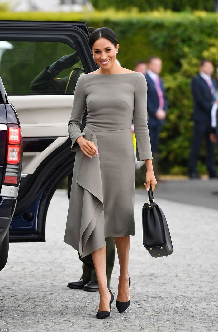 Outfit Meghan Markle saat berkunjung ke Dublin