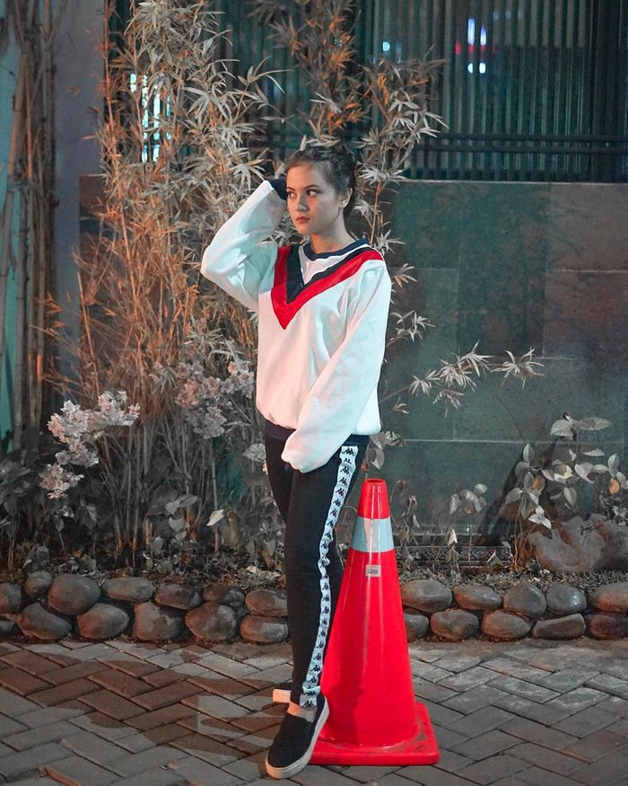 Marsha Aruan selalu berhasil menarik perhatian dengan gayanya yang fashionable