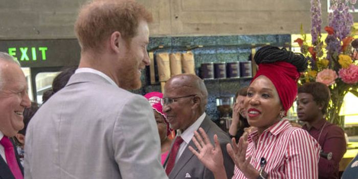 Pangeran Harry Bertemu Zamaswazi Dlamini