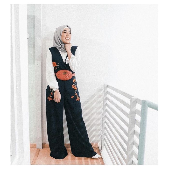 Fitrop Tampil Manis dengan Jumpsuit Floral