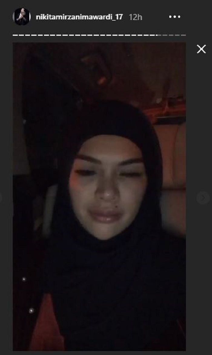 Nikita Mirzani unggah video di Instagram Story.