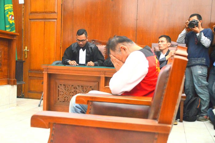 Tio Pakusadewo Saat Sidang Vonis Narkoba  di Pengadilan Negeri Jakarta Selatan, Selasa (24/7/2018). 
