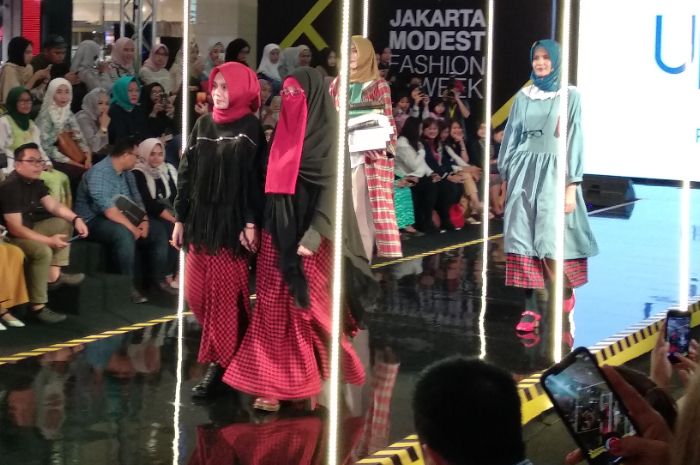 Irna Mutiara &amp; Reyna Hanifa