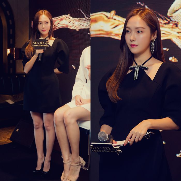 Jessica Jung Tampil Elegan dengan Dress Hitam