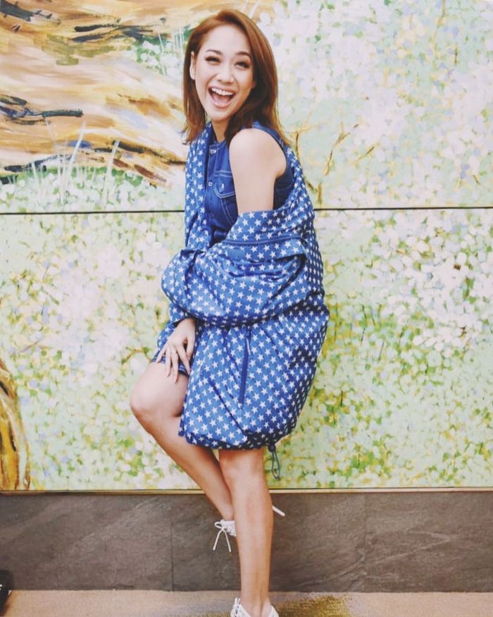  Bunga Citra Lestari selalu modis dan fashionable.