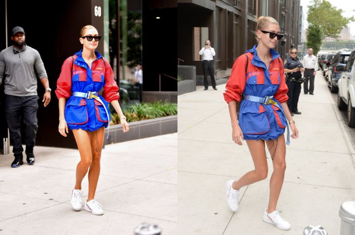 Hailey Baldwin terlihat modis dalam balutan busana dengan nuansa warna yang sangat colorful