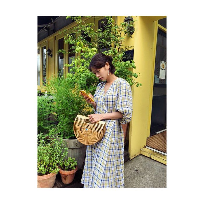 Jung So Min dengan dress kotak