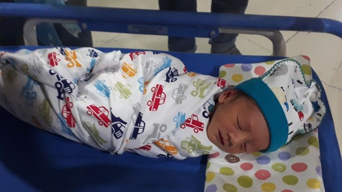 Lucky Keriym Putra Revolusi, anak ketiga Zee Zee Shahab dan Prabu Revolusi yang lahir Minggu (5/8/2018) di Rumah Sakit Evasari, kawasan Rawasari, Jakarta Pusat.