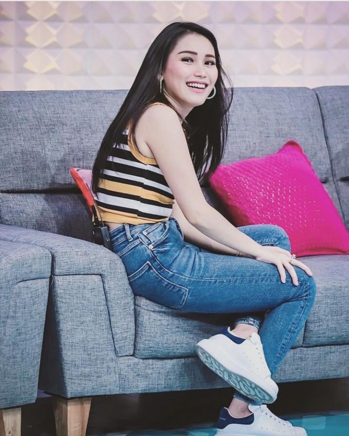 Ayu Ting Ting yang selalu jadi pusat perhatian