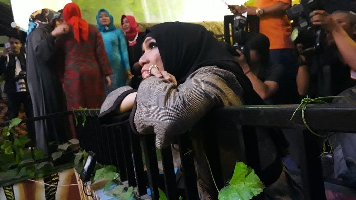 Dorce Gamalama saat ditemui tim Grid.ID di lokasi acara, di ATM Waroeng Rakyat, Kranggan Permai, Bekasi, Jumat (10/8/2018) malam.