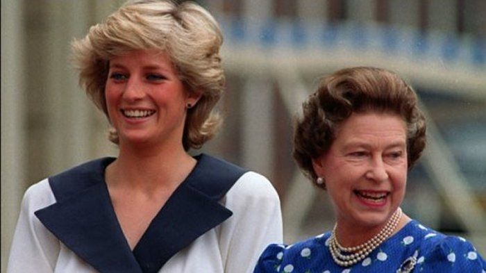 Putri Diana dan Ratu Elizbaeth 
