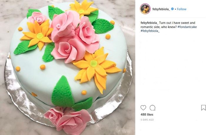 Postingan Feby Febiola