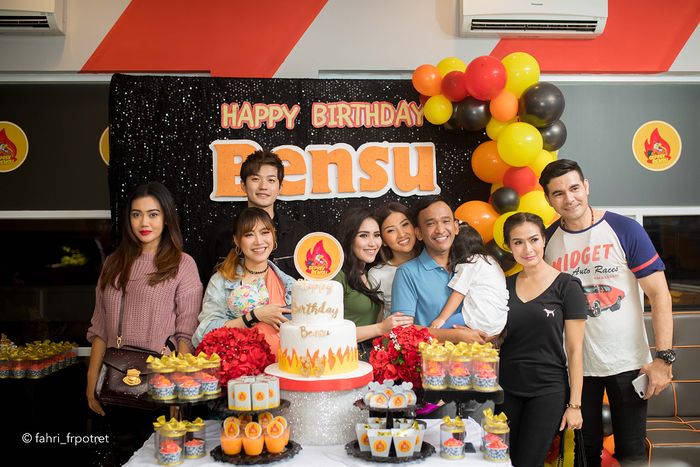 Ruben Onsu kala diberi surprise ulang tahun 