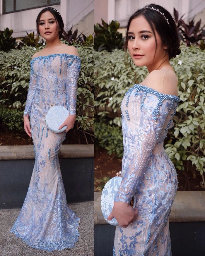  Prilly tampil dengan mermaid dress layaknya putri kerajaan.
