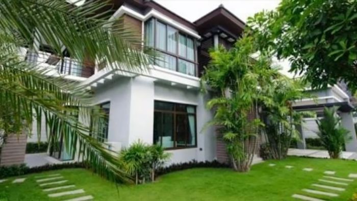 Rumah mewah milik Stefan William