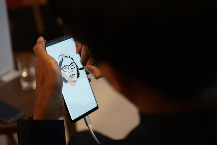 Menggambar menggunakan S Pen menjadi lebih nyaman dan mudah.