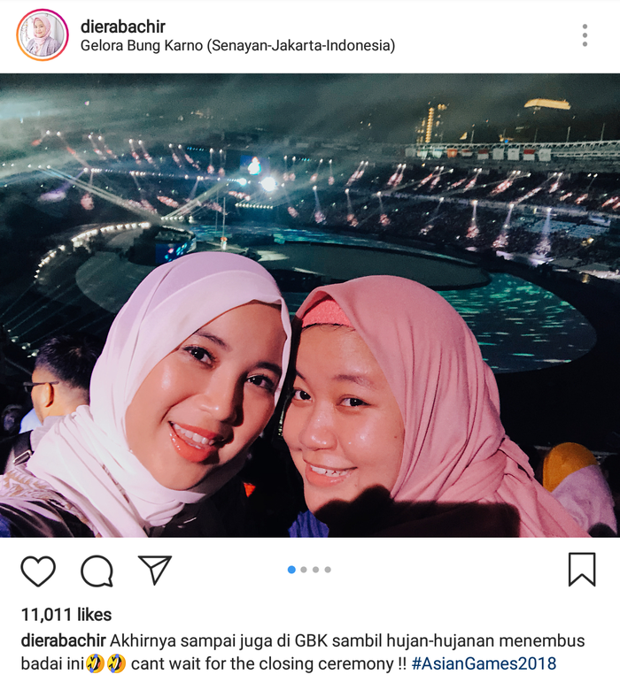 Chacha Frederica dan Diera Bachir menyaksikan Closing Ceremony Asian Games 2018.