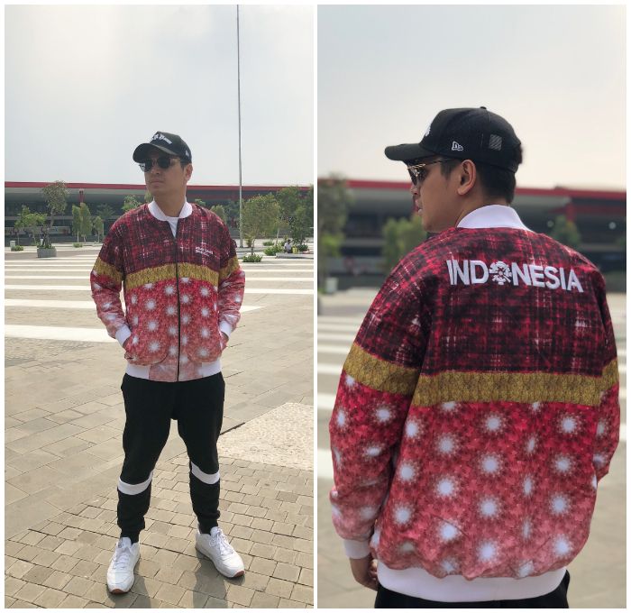 Kevin Julio kenakan jaket Limited Edition karya Didiet Maulana