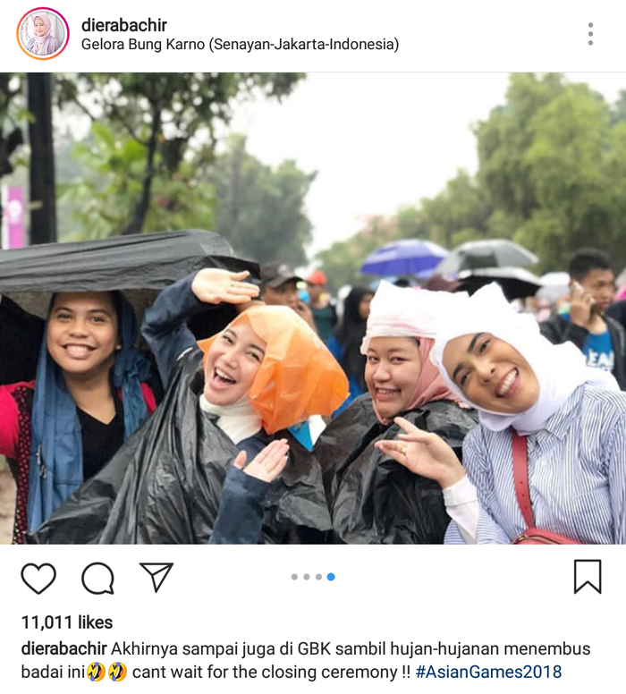 Chacha Frederica, Diera Bachir, Fitri Tropica dan rekannya hadiri penutupan Asian Games 2018.