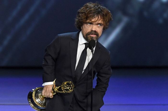Peter Dinklage menang atas perannya sebagai Tyrion Lannister