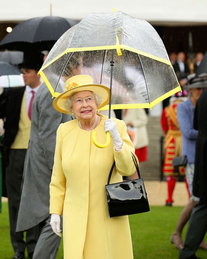 Payung Ratu Elizabeth II