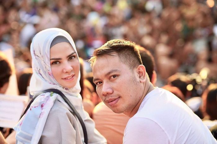 Angel Lelga dan Vicky