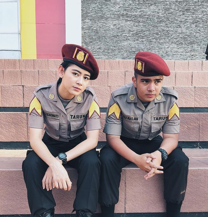 Laura Theux dan Umay Shahab.